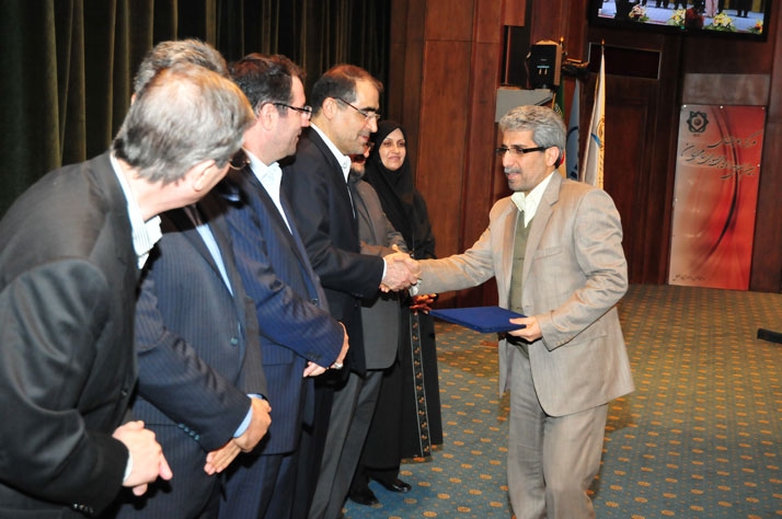 تقدیر از شرکت ارتباطات زیرساخت در یازدهمین دوره جایزه ملی کیفیت ایران