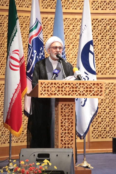 مراسم بهره برداری از پروژه توسعه خدمات شبکه پهن بانداستان قم5 5