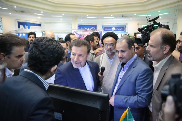 مراسم بهره برداری از پروژه توسعه خدمات شبکه پهن بانداستان قم12