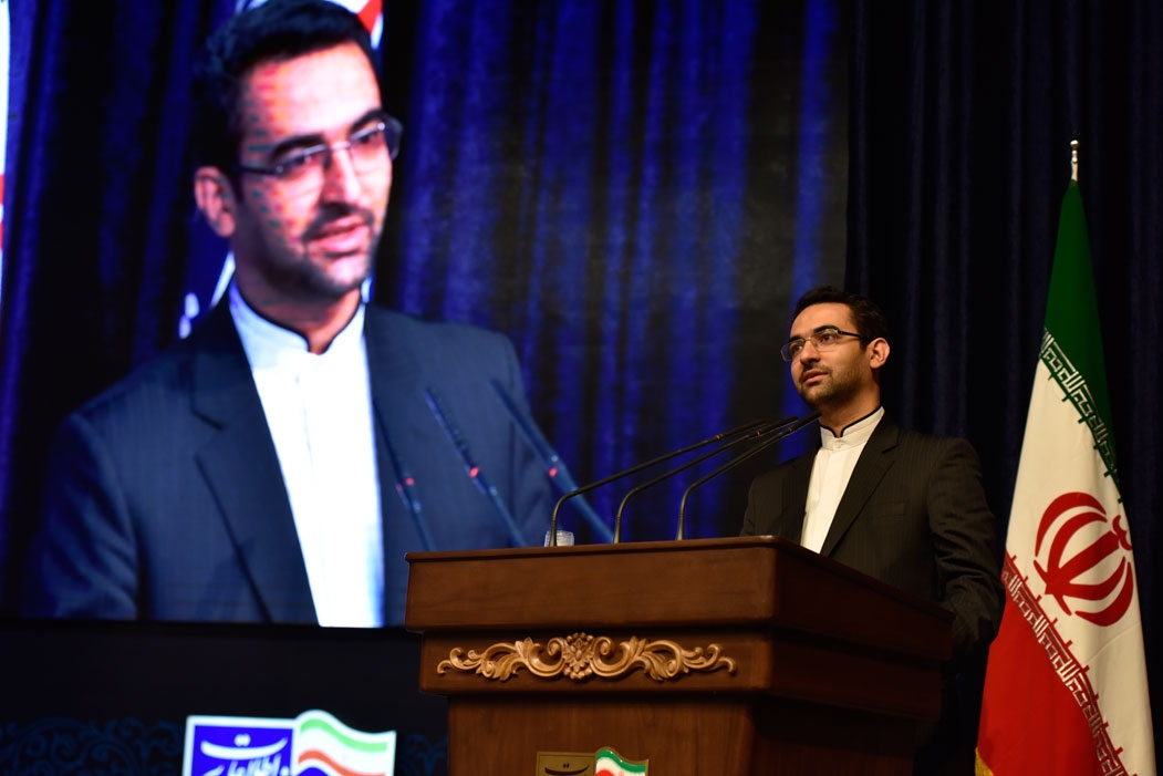 مراسم تقدیر از خدمات مهندس خسروی8