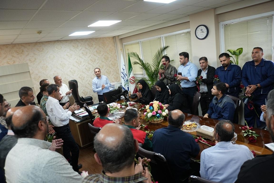 روز کاروکارگر 3