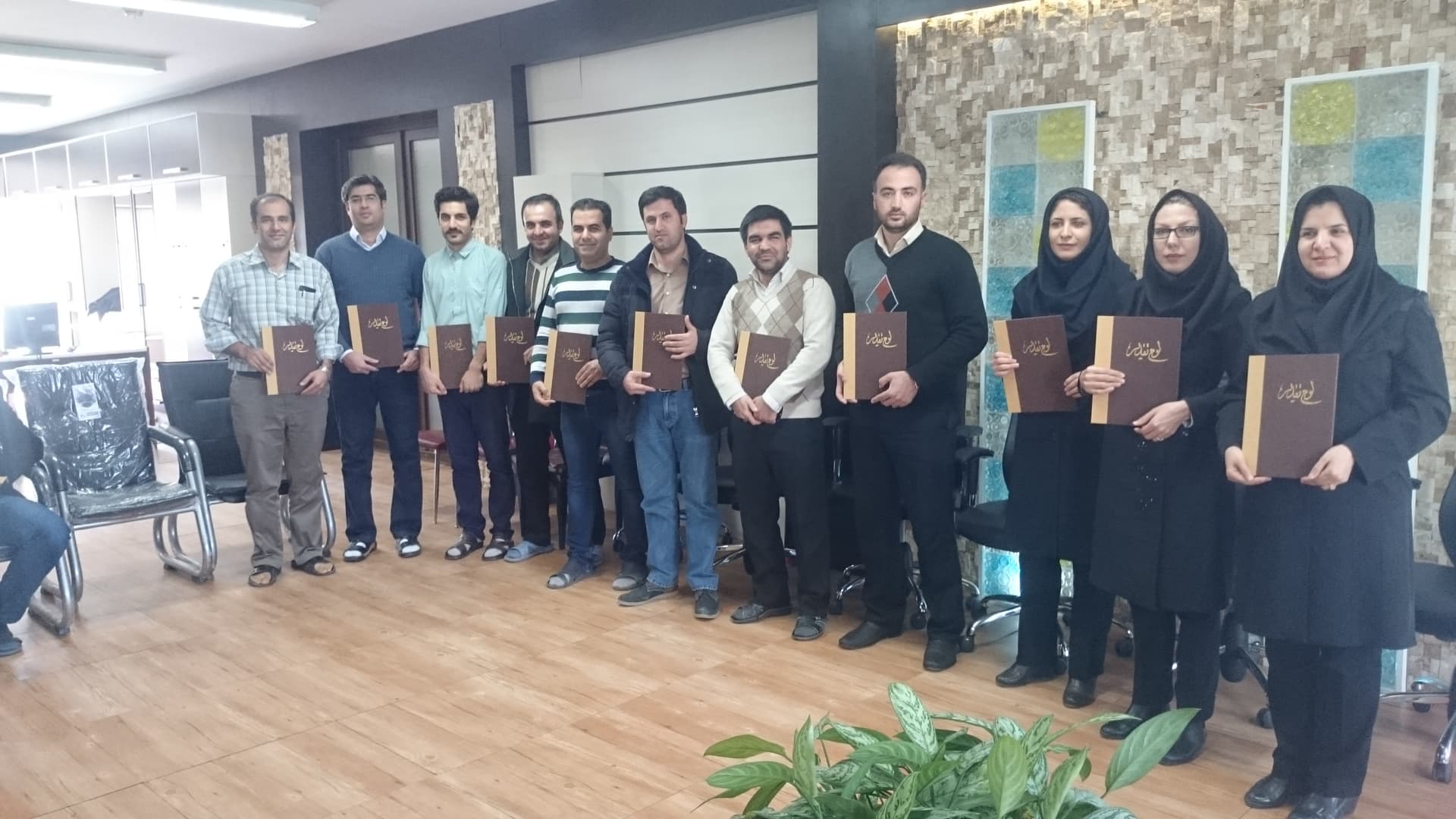 مراسم تقدیر از کارکنان اداره کل ارتباطات زیرساخت استانی برگزار شد