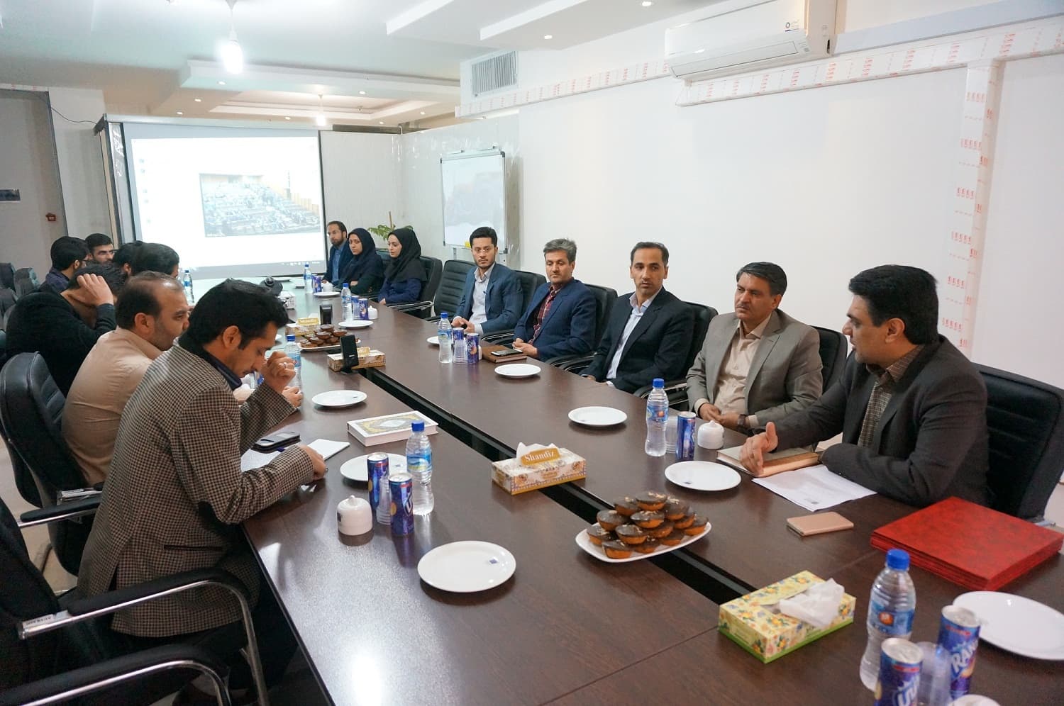 مدیر کل ارتباطات زیرساخت خراسان جنوبی با مدیران شرکت های تابعه وزارت ارتباطات وفناوری اطلاعات  استان خراسان جنوبی دیدارکرد