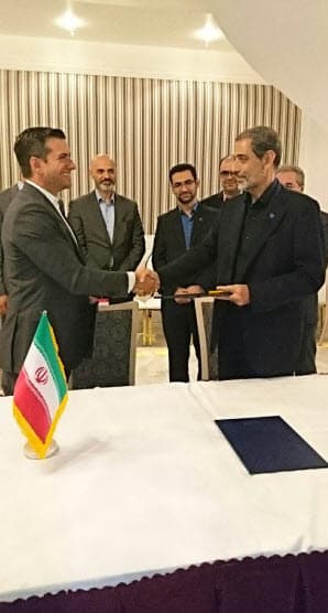 شرکت ارتباطات زیرساخت و دی کیکس تفاهم نامه همکاری امضاء کردند شرکت ارتباطات زیرساخت و دی کیکس تفاهم نامه همکاری امضاء کردند
