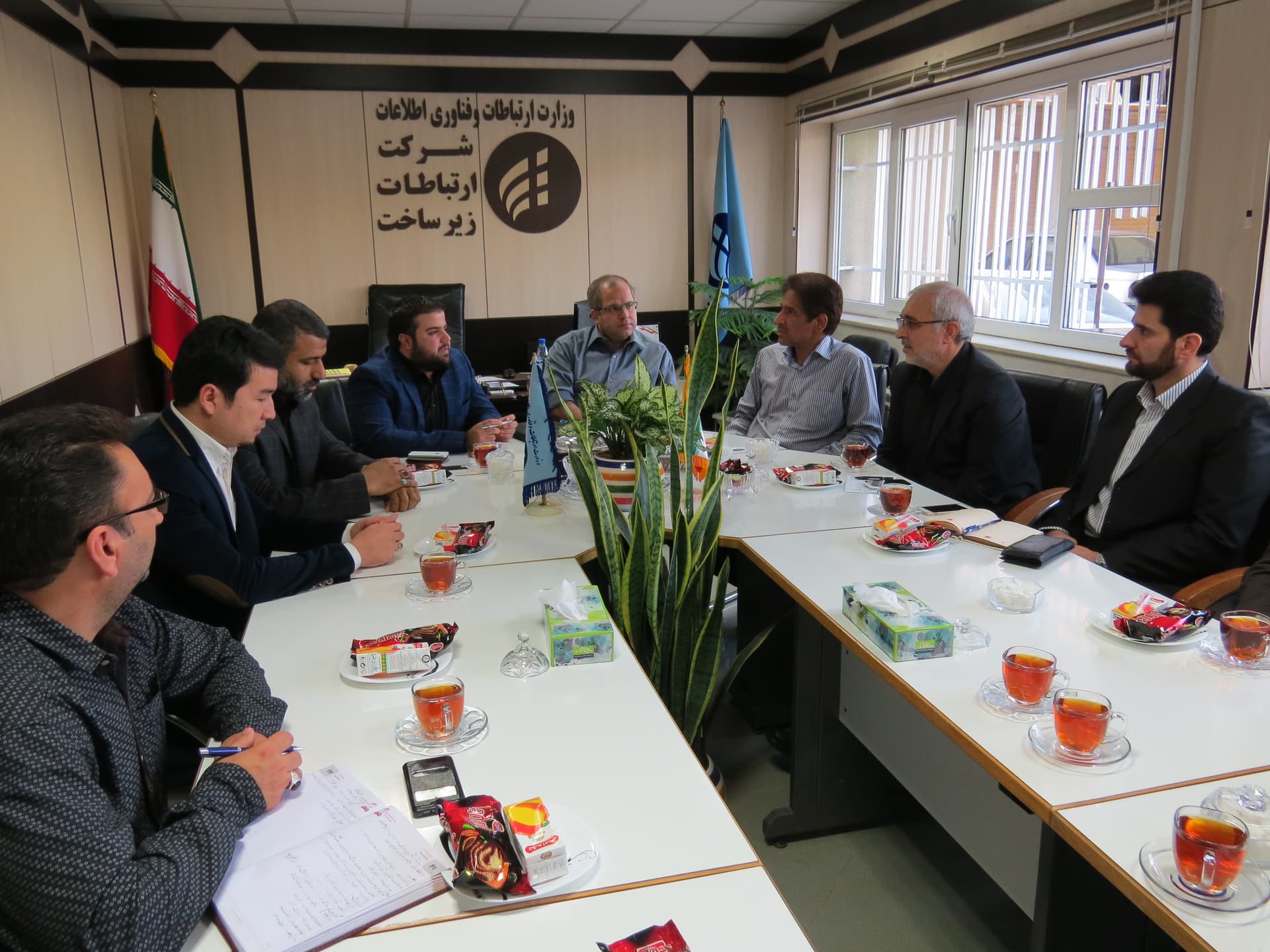 دیدار مدیر کل ارتباطات زیرساخت استان قم بامدیران استانی حوزه ICT دیدار مدیر کل ارتباطات زیرساخت استان قم بامدیران استانی حوزه ICT
