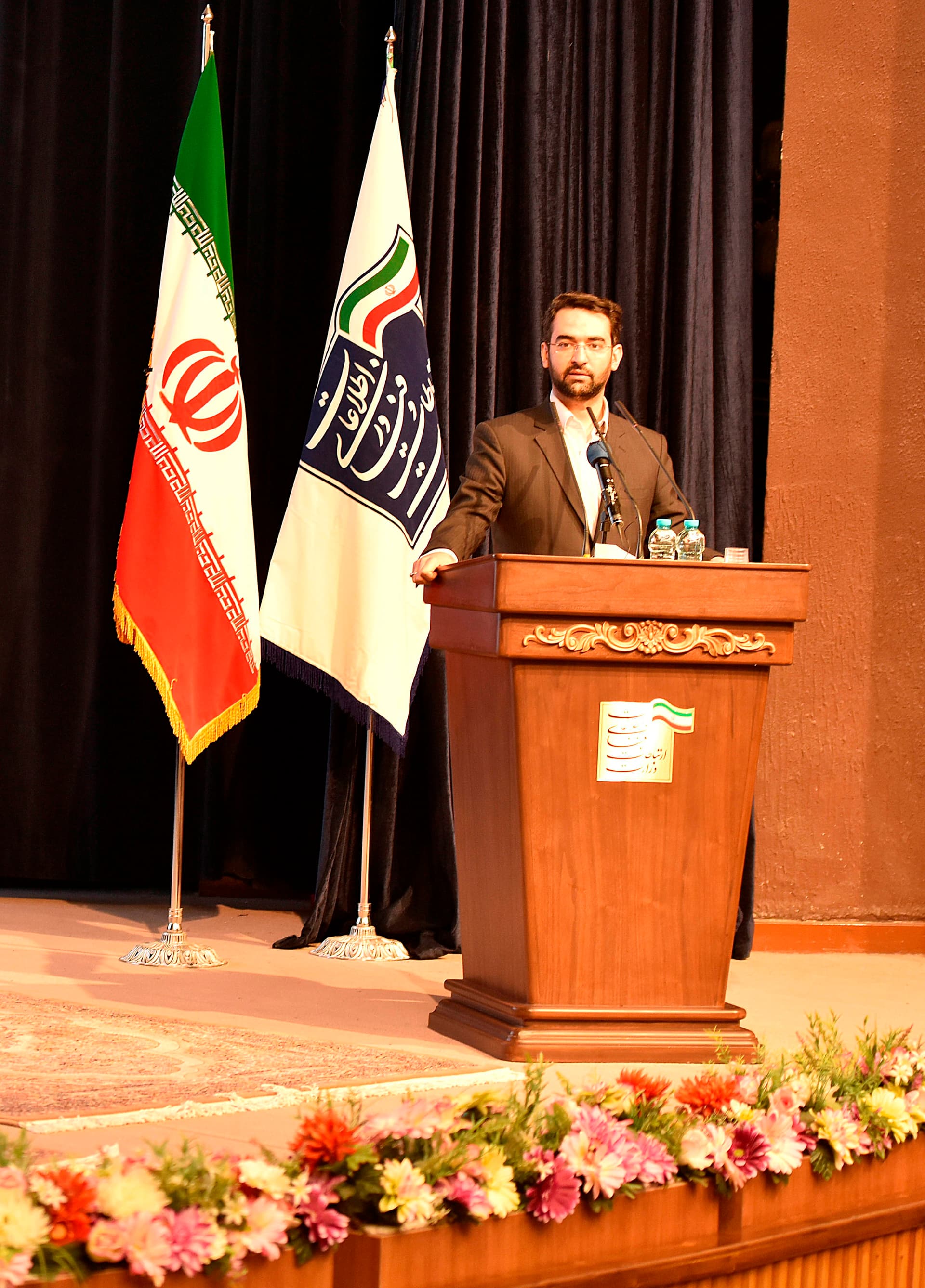 ایران در تولید تجهیزات شبکه انتقال فیبر نوری به خودکفایی رسیده است ایران در تولید تجهیزات شبکه انتقال فیبر نوری به خودکفایی رسیده است