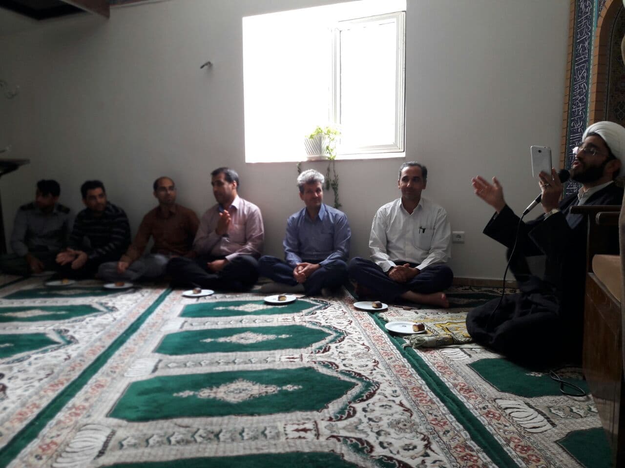 جشن میلاد حضرت ولی عصر(عج)  در اداره کل ارتباطات زیرساخت استان خراسان جنوبی برگزار شد