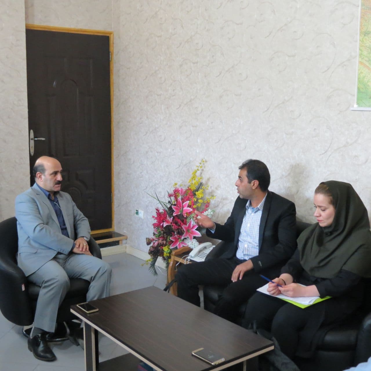نشست مستند سازی املاک و پرونده های حقوقی اداره کل ارتباطات زیر ساخت لرستان برگزار شد