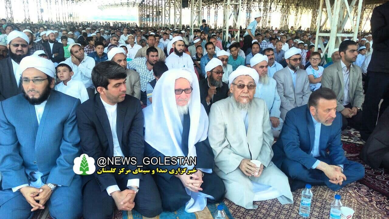 دکتر واعظی در مراسم عید فطر مردم اهل سنت ترکمن شرکت کرد