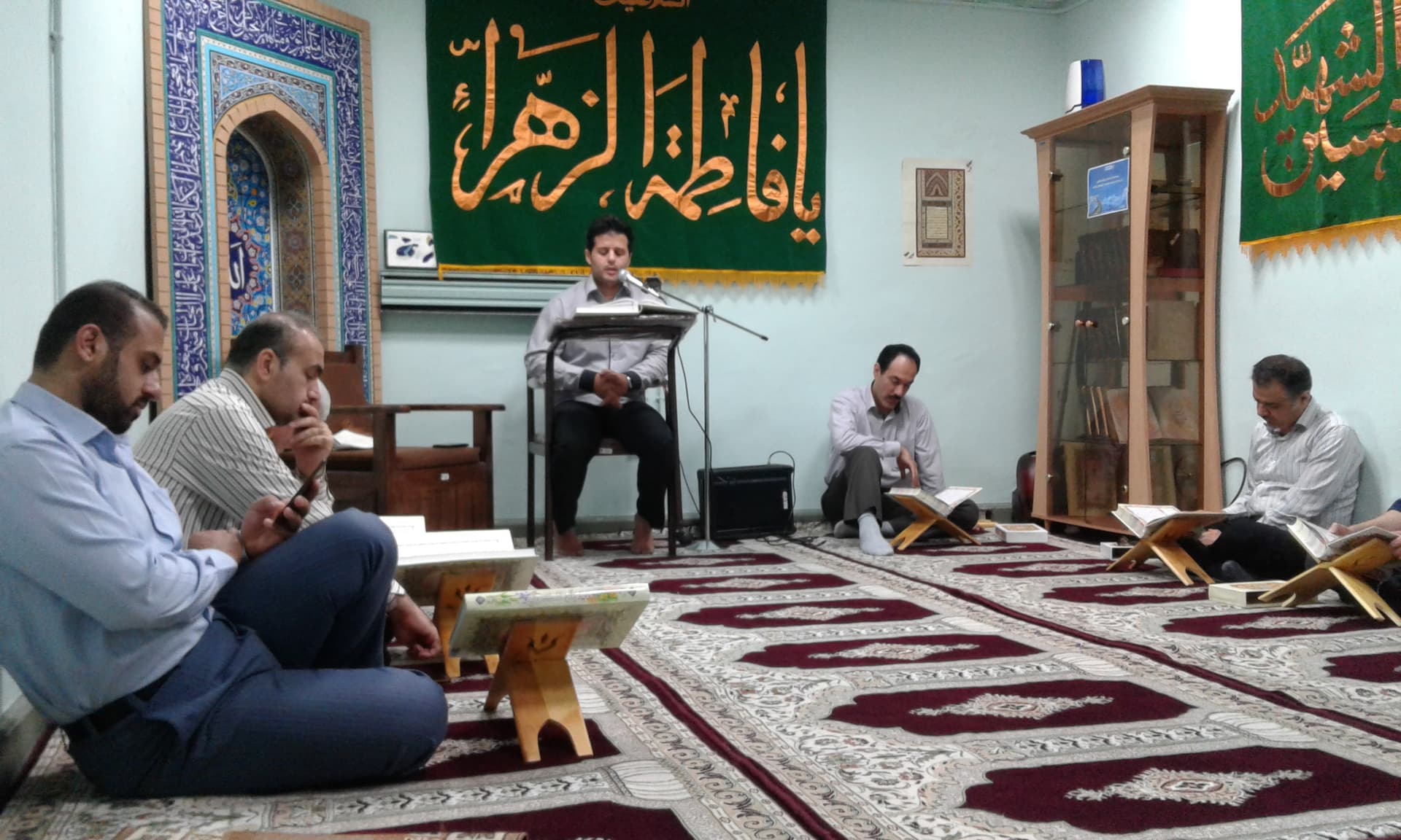 مراسم تلاوت روزانه یک جزء قرآن (دارالقرآن)دراداره کل ارتباطات زیرساخت گیلان برگزار شد