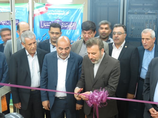 دکتر واعظی ازساختمان و تجهیزات شرکت ارتباطات زیر ساخت در جیرفت بازدید کرد دکتر واعظی ازساختمان و تجهیزات شرکت ارتباطات زیر ساخت در جیرفت بازدید کرد