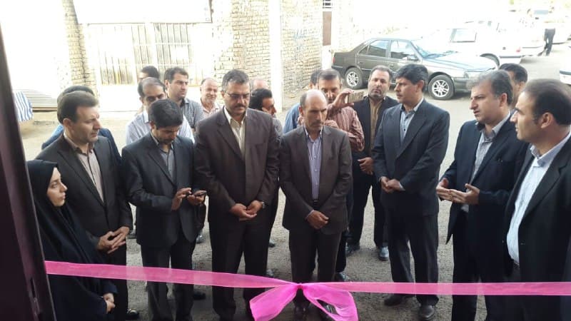 مهندس قلی پور در مراسم افتتاح دفتر خدمات پست بانک روستای رزجرد حضور یافت
