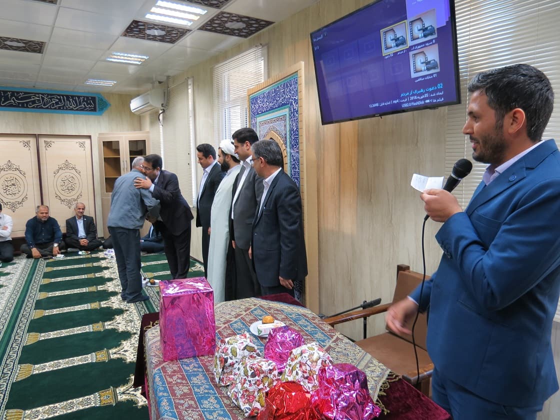 برگزاری جشن دهه فجر در اداره کل ارتباطات زیرساخت استان خوزستان برگزاری جشن دهه فجر در اداره کل ارتباطات زیرساخت استان خوزستان