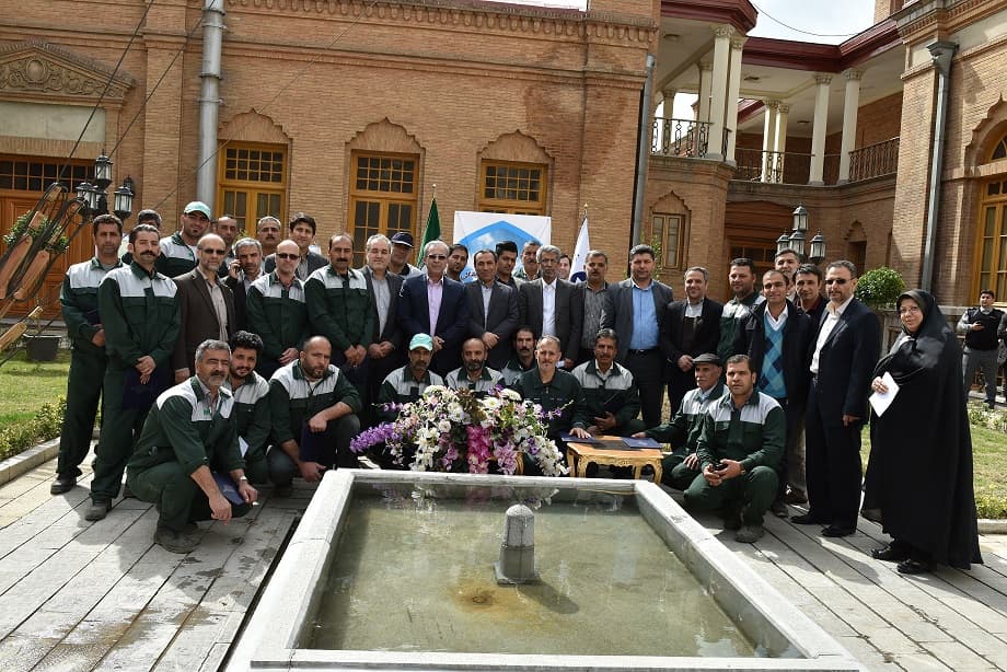 بزرگداشت روز درختکاری در شرکت ارتباطات زیرساخت