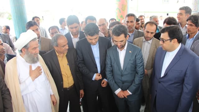 وزیر ارتباطات و فناوری اطلاعات به استان هرمزگان سفر کرد