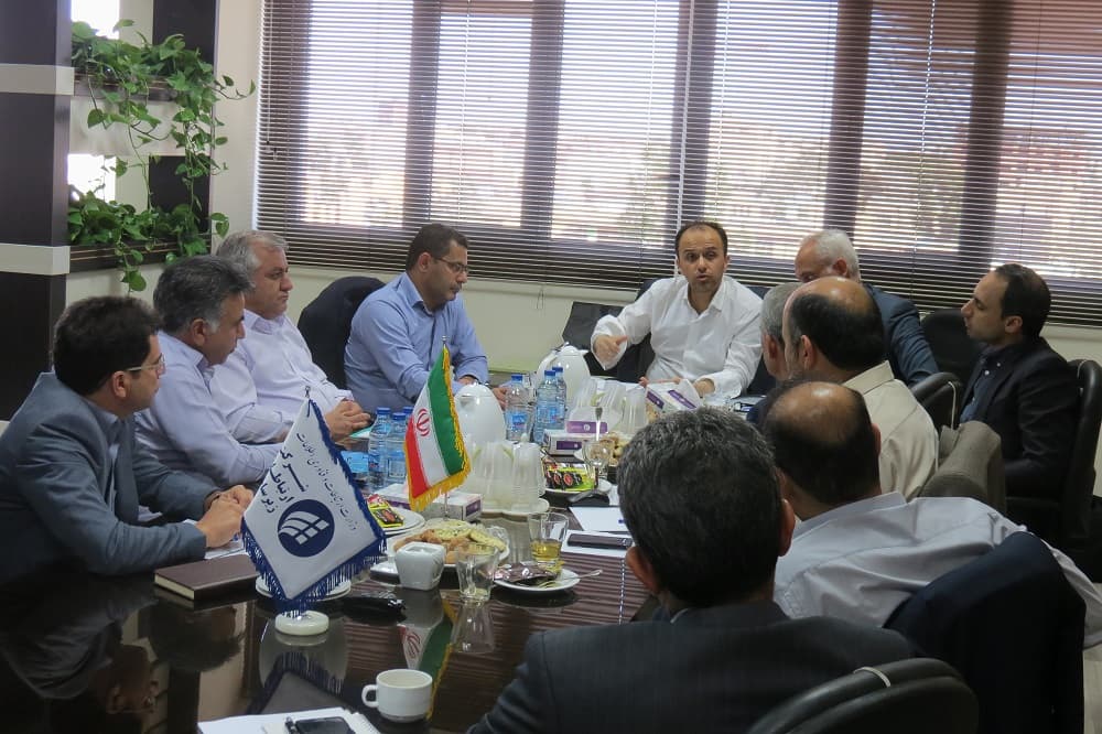 تحقق دولت الکترونیک از اولویت های وزارت ارتباطات و فناوری اطلاعات است تحقق دولت الکترونیک از اولویت های وزارت ارتباطات و فناوری اطلاعات است