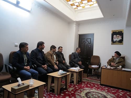 مدیرکل ارتباطات زیرساخت استان سمنان با نماینده ولی فقیه و امام جمعه استان دیدار کرد