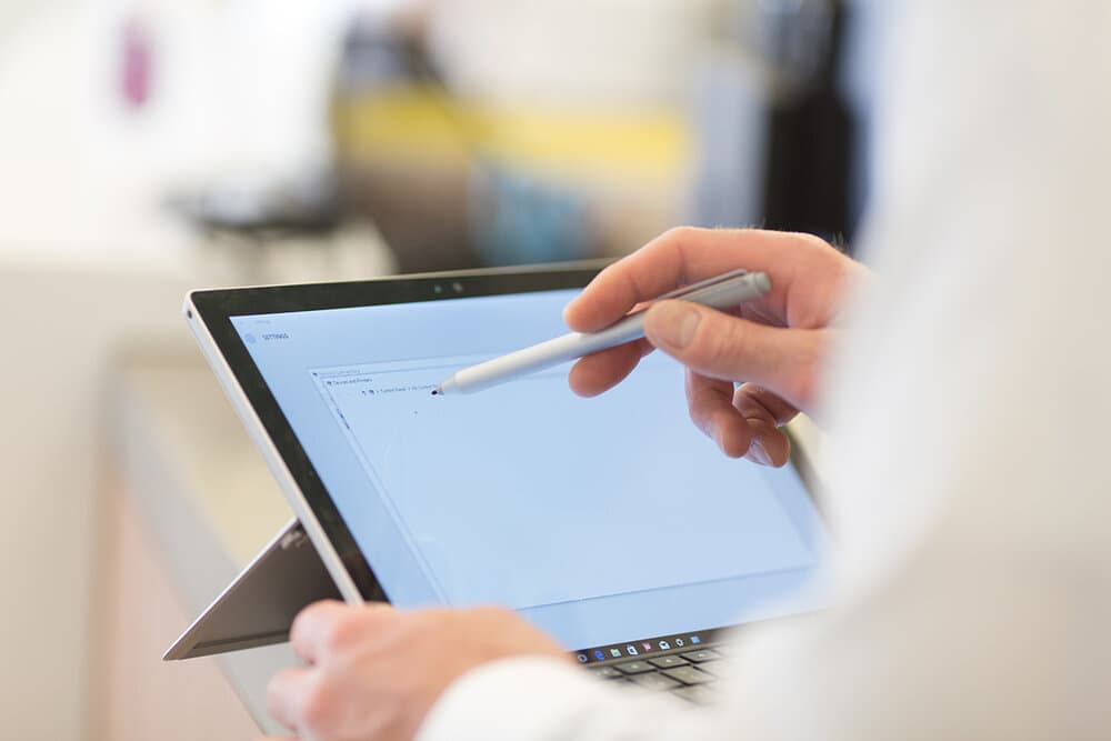 Iranian knowledge-based firm designs remote diagnostic devices Iranian knowledge-based firm designs remote diagnostic devices