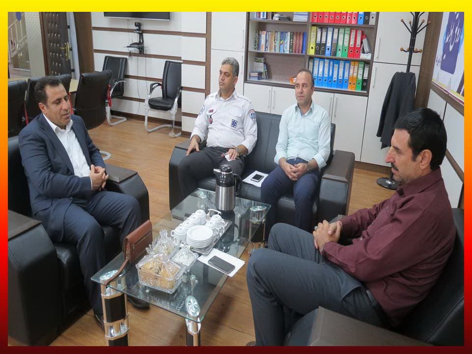 مهندس حسن بیگی مدیر ارتباطات زیرساخت استان ایلام  با رئیس مرکز فوریتهای پزشکی دیدار کرد