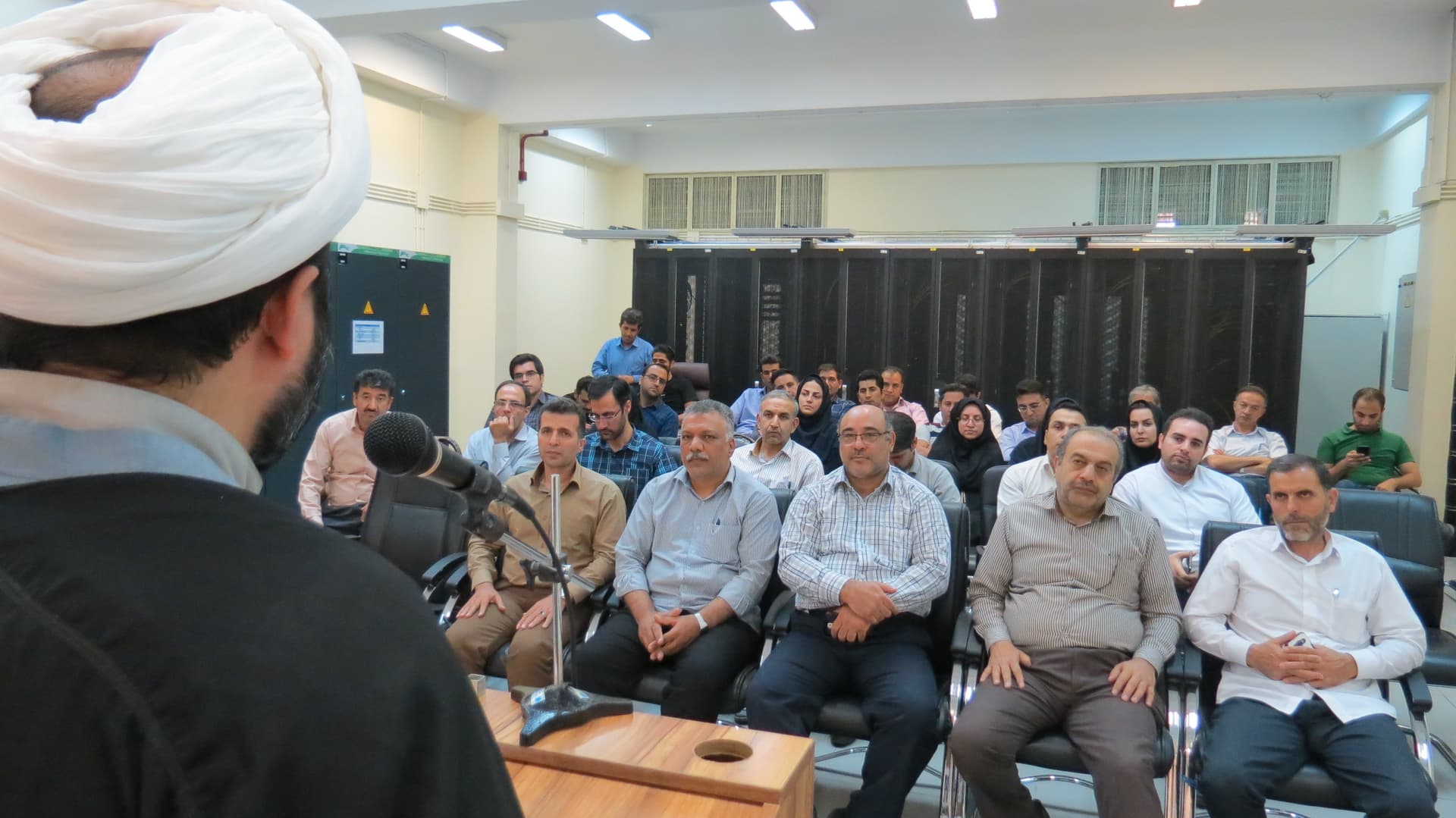 جشن عید غدیر در مدیریت ارتباطات  زیرساخت استان همدان برگزار شد