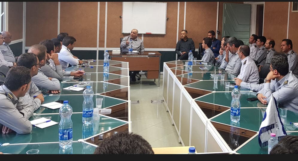 دوره آموزشی توجیهی و حفاظتی برای عوامل نگهبانی حراست زیر ساخت استان فارس برگزار شد