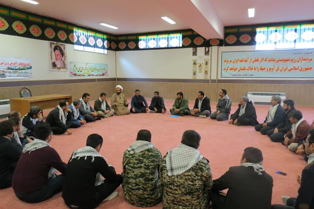 حلقه صالحین کارکنان بسیجی ارتباطات زیر ساخت استان اردبیل برگزارشد