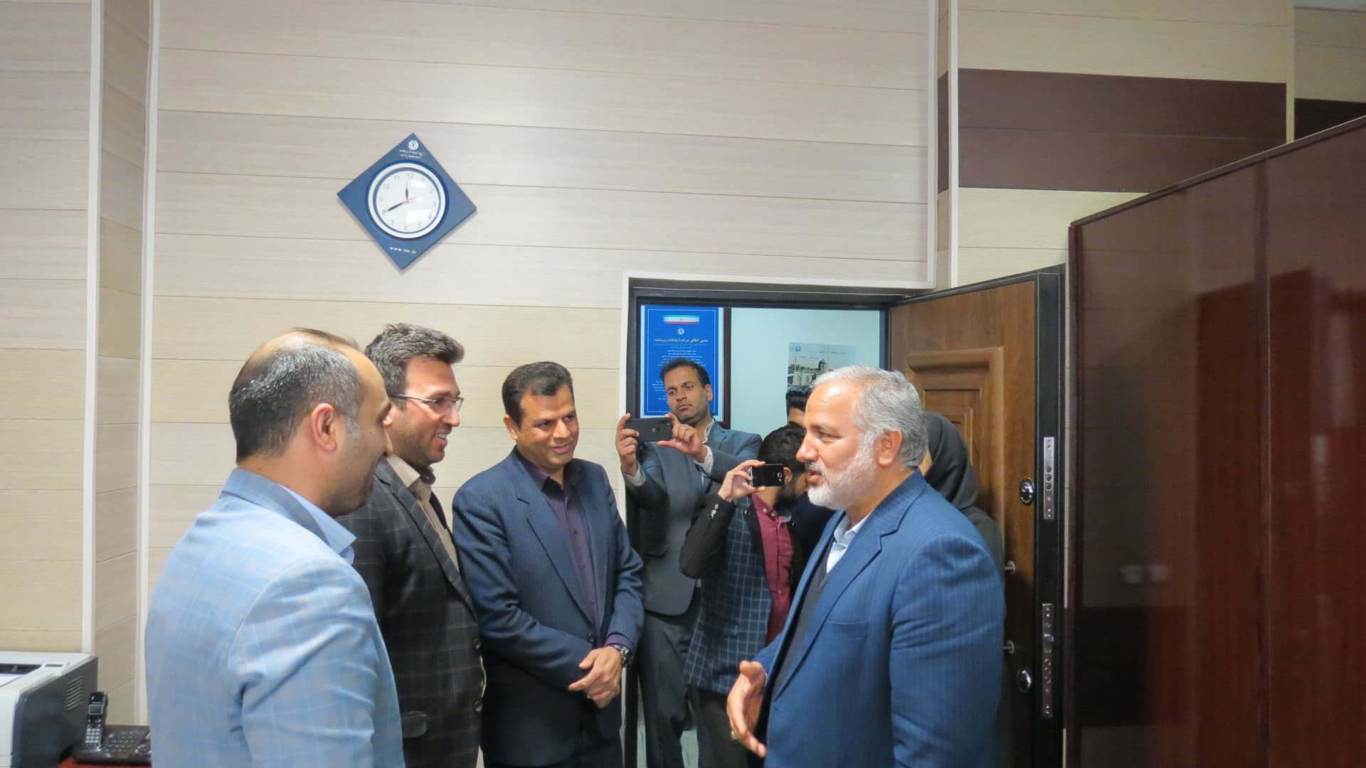 استاندار سیستان و بلوچستان از ارتباطات زیر ساخت استان در جریان سیل اخیر تقدیر کرد استاندار سیستان و بلوچستان از ارتباطات زیر ساخت استان در جریان سیل اخیر تقدیر کرد