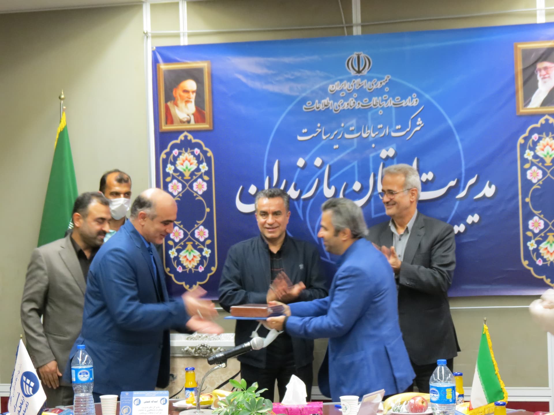 با حضور مهندس کشاورز مراسم معارفه مدیر جدید ارتباطات زیرساخت استان مازندران برگزارشد با حضور مهندس کشاورز مراسم معارفه مدیر جدید ارتباطات زیرساخت استان مازندران برگزارشد