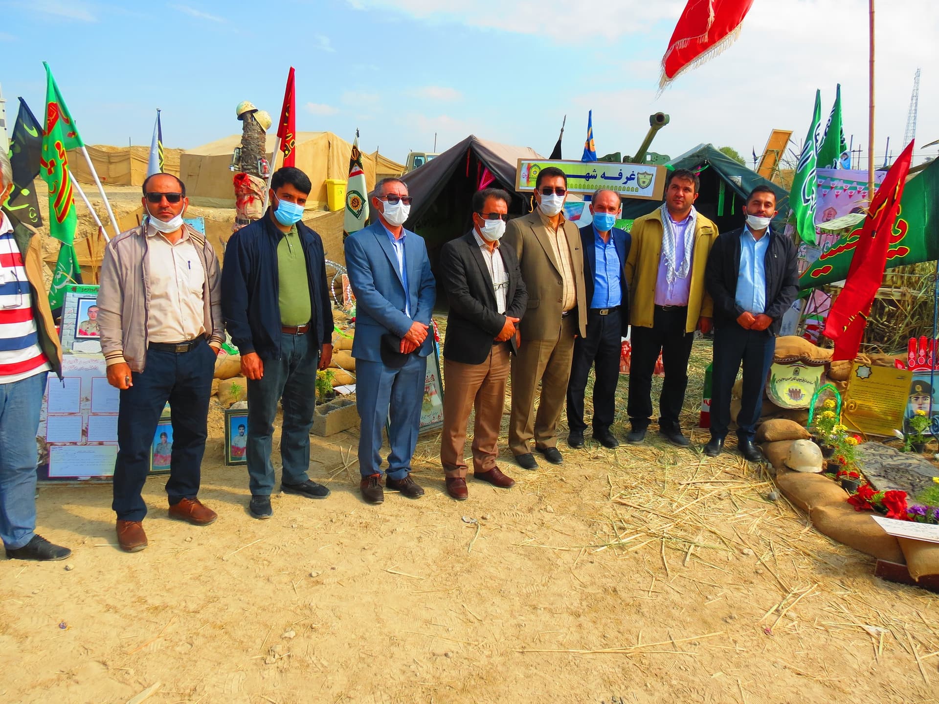 بازدید مدیر و کارکنان ارتباطات زیرساخت استان اردبیل از نمایشگاه دفاع مقدس