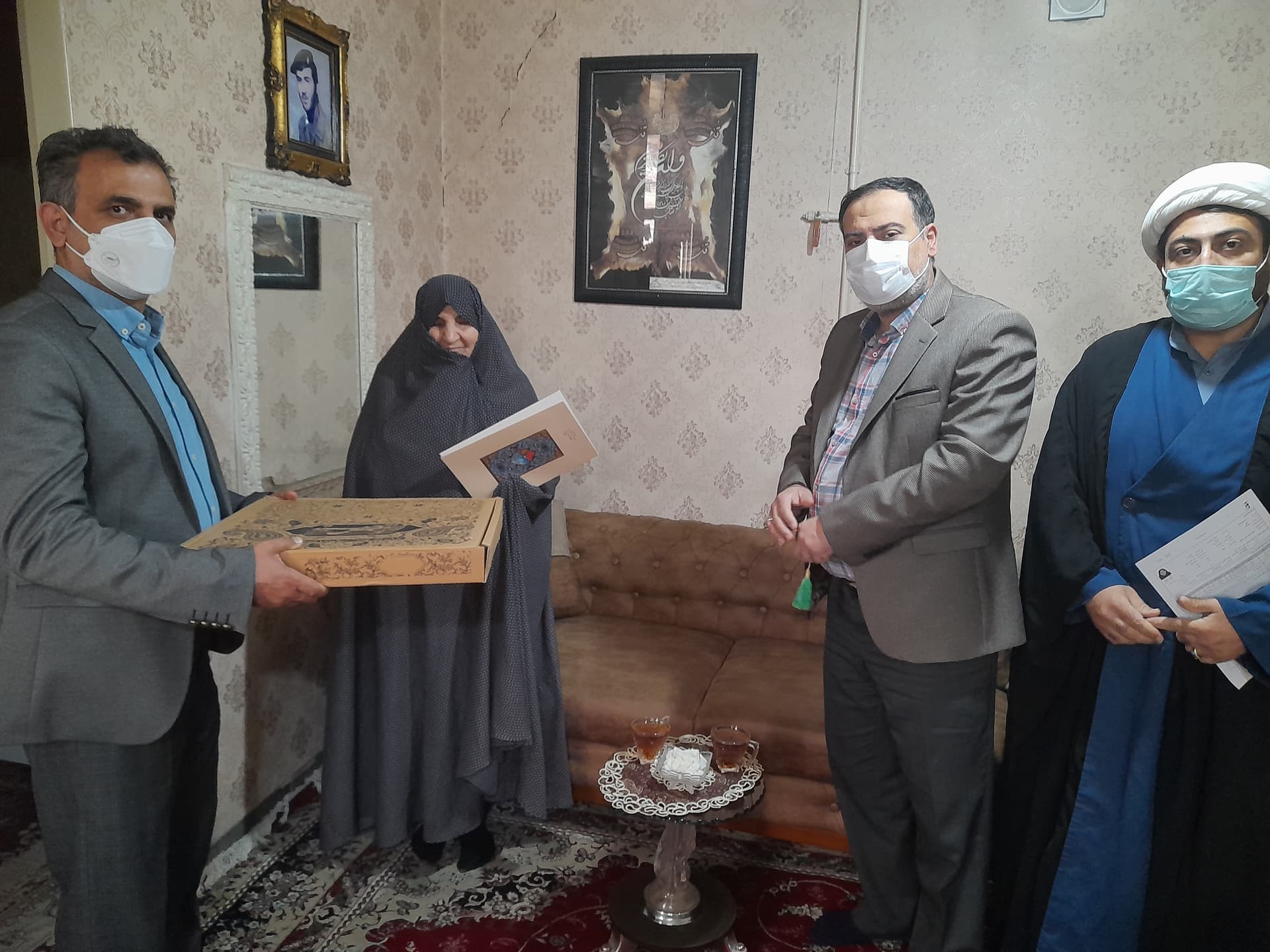 دیدار مدیر ارتباطات زیرساخت استان البرز با خانواده های ​شهدا و جانبازان