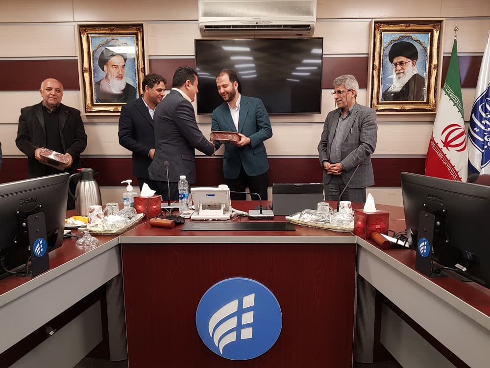 مراسم تکریم و معارفه مدیران جدید شرکت ارتباطات زیرساخت برگزار شد مراسم تکریم و معارفه مدیران جدید شرکت ارتباطات زیرساخت برگزار شد