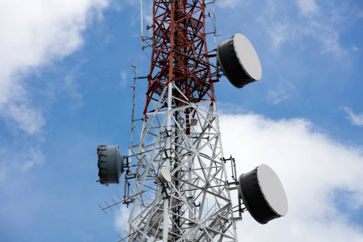 Telecom operators should offer more than just connectivity to increase revenue Telecom operators should offer more than just connectivity to increase revenue