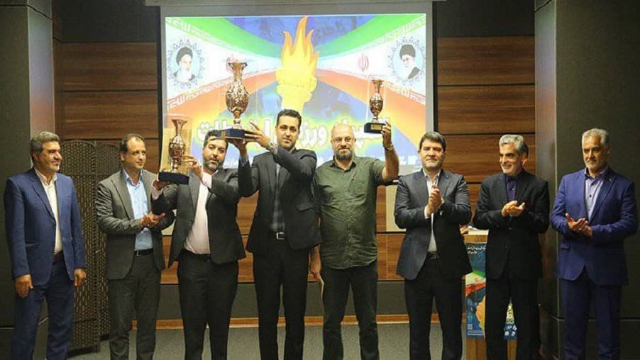 در بخش مدیران، شرکت ارتباطات زیرساخت به مقام اول رسید