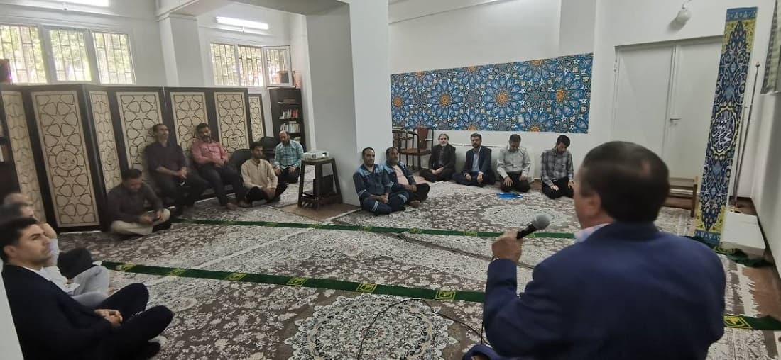 تکریم دهه کرامت در زیرساخت استان اصفهان/ برگزاری جشن ولادت امام رضا(ع)