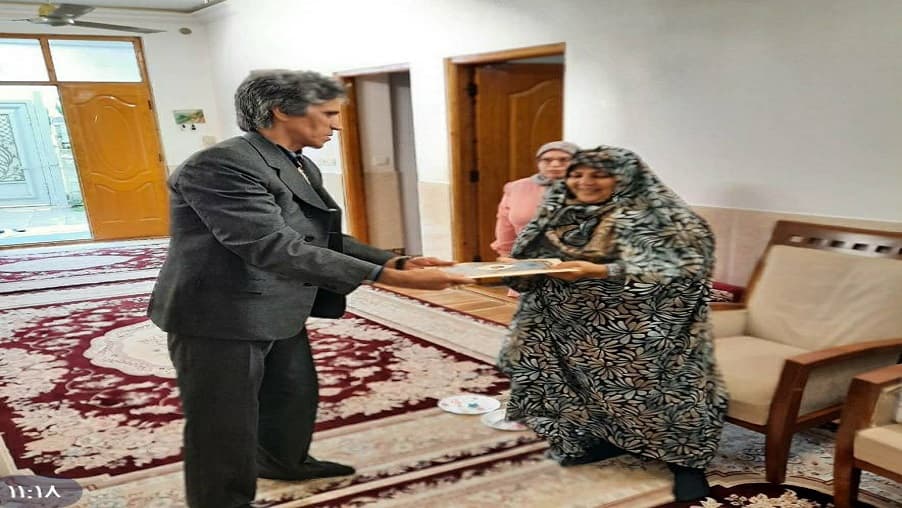 دیدار با خانواده شهید خوشبین منفرد توسط اداره ایثارگران شرکت ارتباطات زیرساخت دیدار با خانواده شهید خوشبین منفرد توسط اداره ایثارگران شرکت ارتباطات زیرساخت