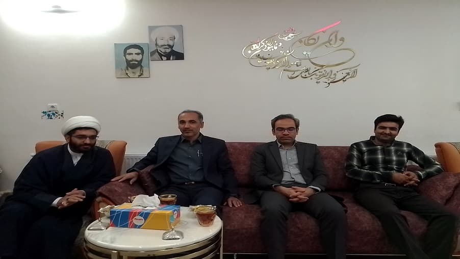 تجلیل از خانواده شهید تقی زاده در زیرساخت خراسان جنوبی/ برگزاری مسابقه دارت تجلیل از خانواده شهید تقی زاده در زیرساخت خراسان جنوبی/ برگزاری مسابقه دارت
