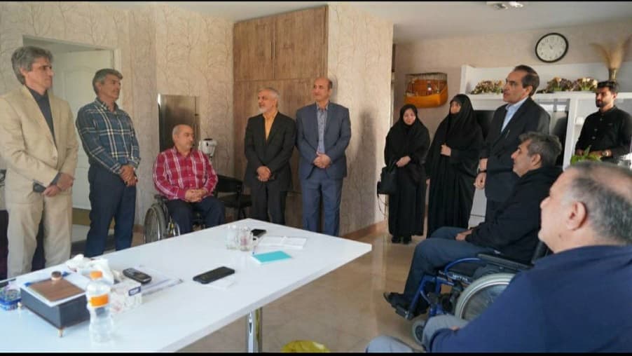 دیدار مشاور وزیر و مسئولین ایثارگران شرکت های وابسته با جانبازان قطع نخاع دیدار مشاور وزیر و مسئولین ایثارگران شرکت های وابسته با جانبازان قطع نخاع
