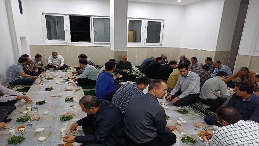 ضیافت افطاری در مدیریت ارتباطات زیرساخت استان قم برگزار شد