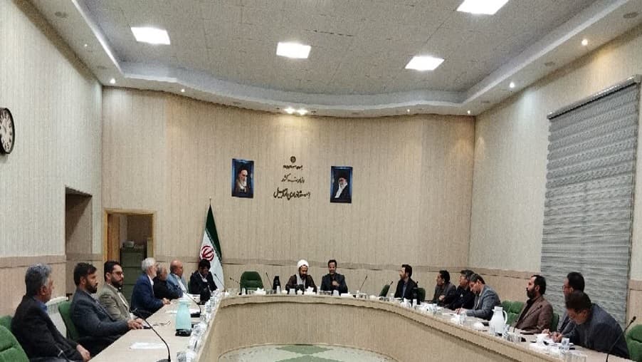 به مناسبت هفته عقیدتی و سیاسی جلسه ای در استانداری اردبیل برگزار شد