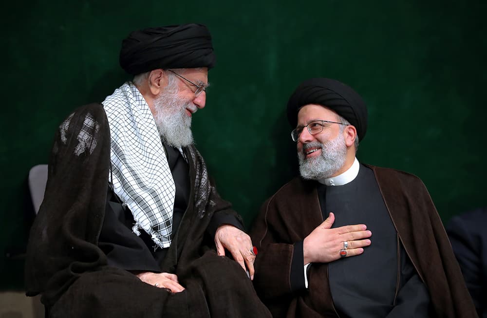 رهبر معظم انقلاب با صدور پیامی تاکید کردند:رئیسی عزیز خستگی نمی‌شناخت