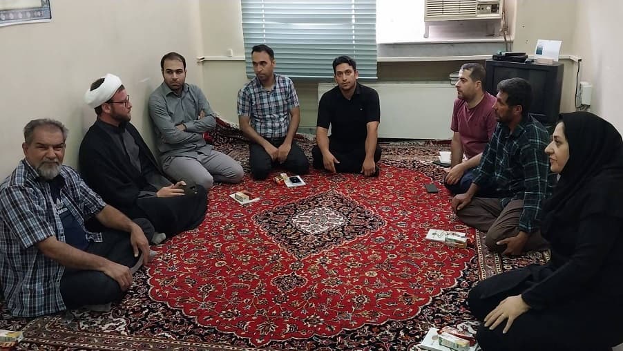 کارگاه آموزشی "سبک زندگی حسینی راهی به سوی آرامش و سعادت" در مرکز کاشان برگزار شد کارگاه آموزشی "سبک زندگی حسینی راهی به سوی آرامش و سعادت" در مرکز کاشان برگزار شد