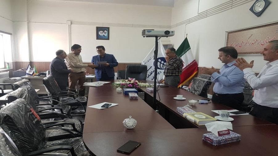 مراسم تجلیل از کارکنان نمونه استان اردبیل برگزار شد