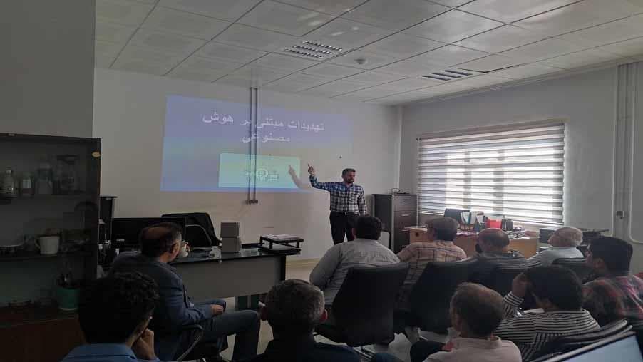 دوره آموزشی پدافند غیرعامل در مدیریت ارتباطات زیرساخت استان بوشهر برگزار شد