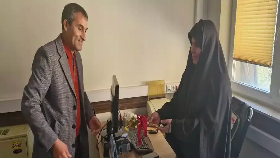 از بانوان مدیریت ارتباطات زیرساخت استان قم تجلیل شد