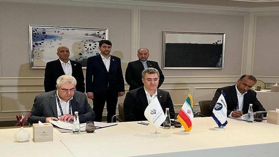 Tripartite memorandum of agreement signed by TIC, Omantel and Pishgaman