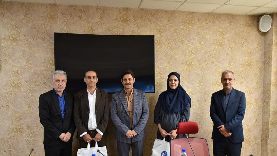 معاون فناوری اطلاعات و امنیت فضای مجازی از کارکنان این معاونت تقدیر کرد