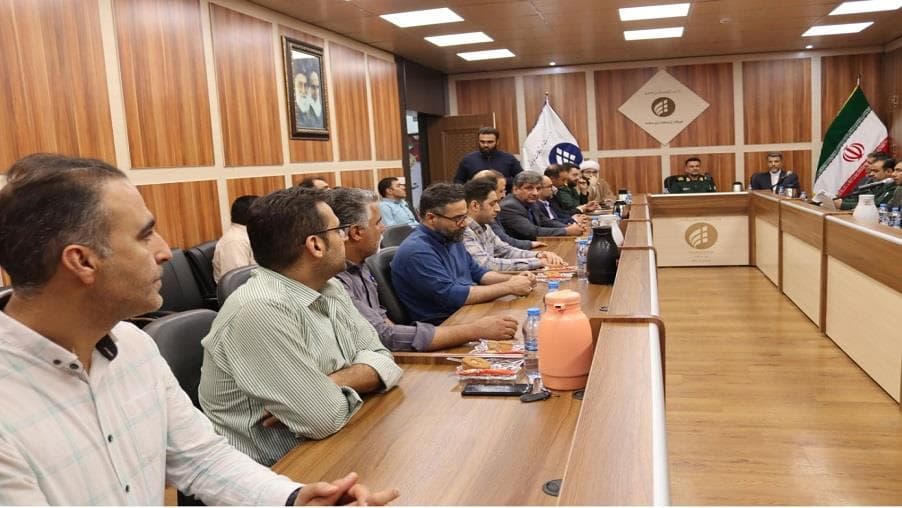 نمایشگاه دوران دفاع مقدس در مدیریت ارتباطات زیرساخت استان سمنان برپا شد