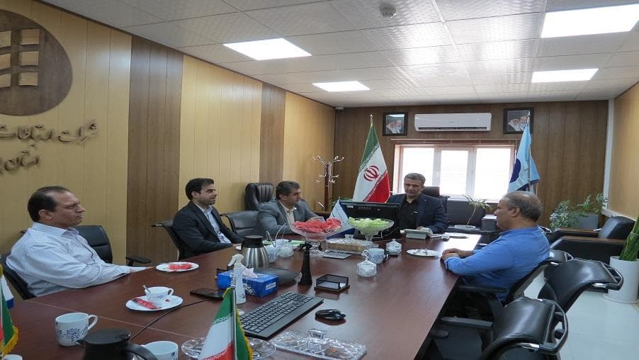مدیریت ارتباطات زیرساخت استان یزد با مدیر شعب بانک قرض الحسنه مهر ایران در استان دیدار کرد