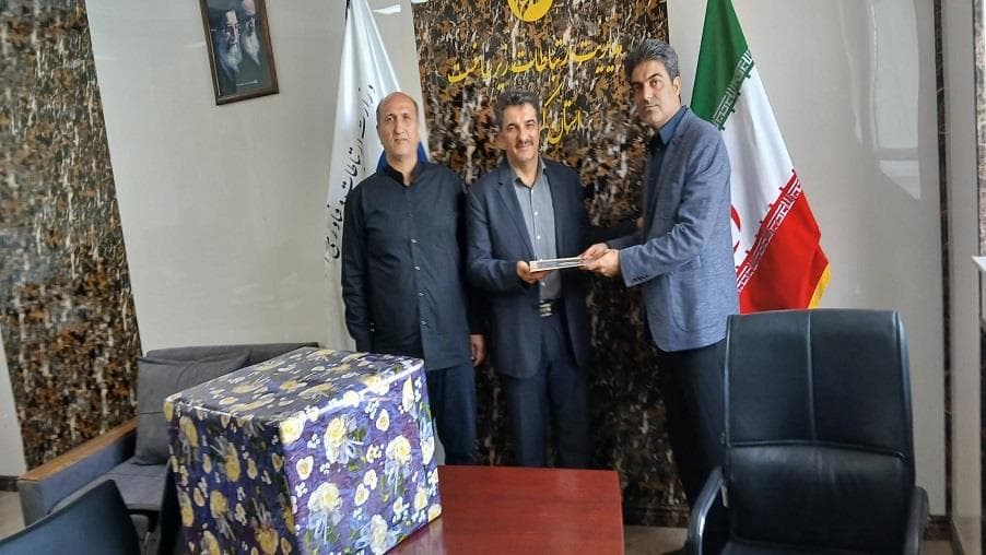 تجلیل از خانواده شهید علی اکبر بهنیا