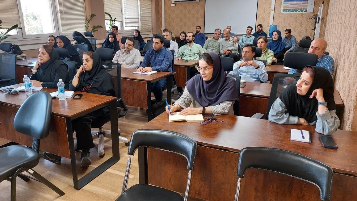 دومین کارگاه آموزشی «رموز شاد زیستن» 26 مرداد 1404